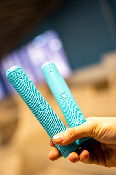 CORE Skinny Boy Scooter Handlebar Grips 170mm Teal I Scooter Grips Holding Product